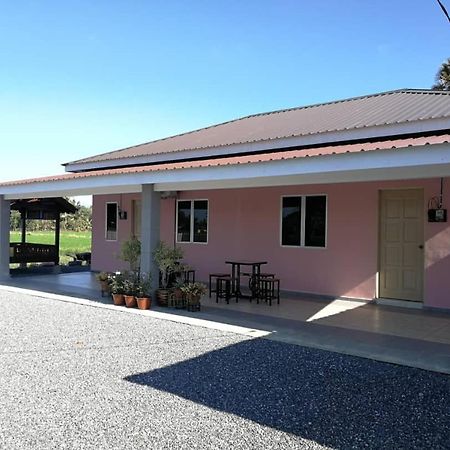 Chalet Desa Halban Kangar Exterior foto