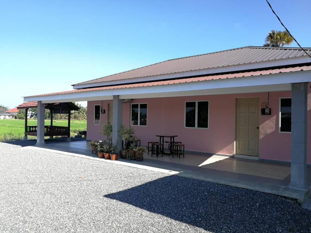 Chalet Desa Halban Kangar Exterior foto